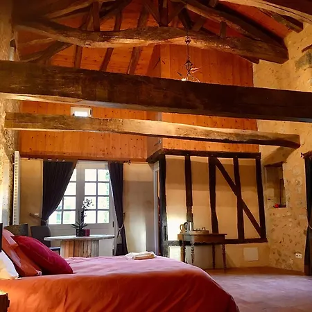 Le Clos De Nocleg ze śniadaniem Lusignan-Petit