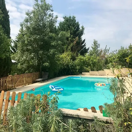 Le Clos De Nocleg ze śniadaniem