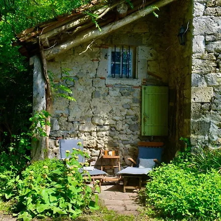 Le Clos De Bed & Breakfast